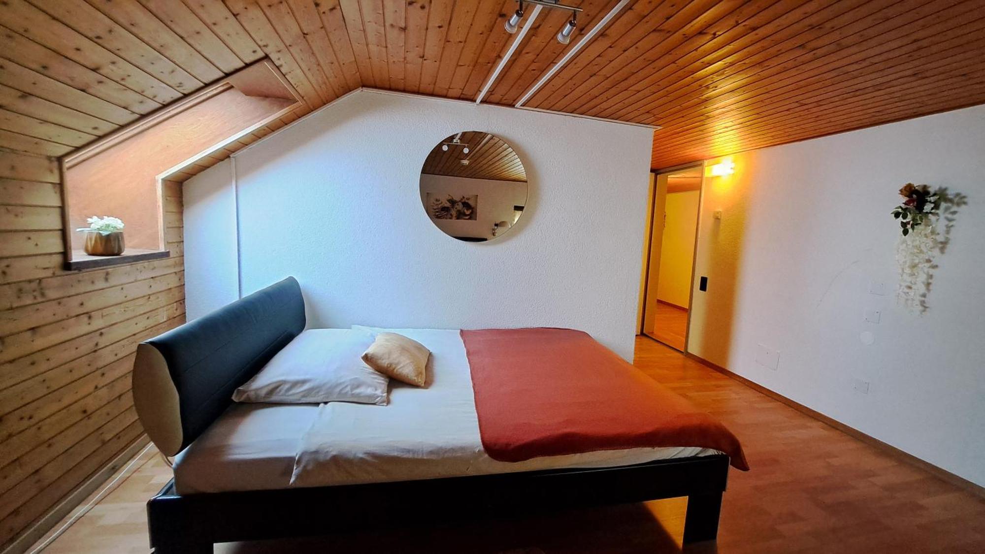 Hotel La Fontaine Saint-Imier Экстерьер фото