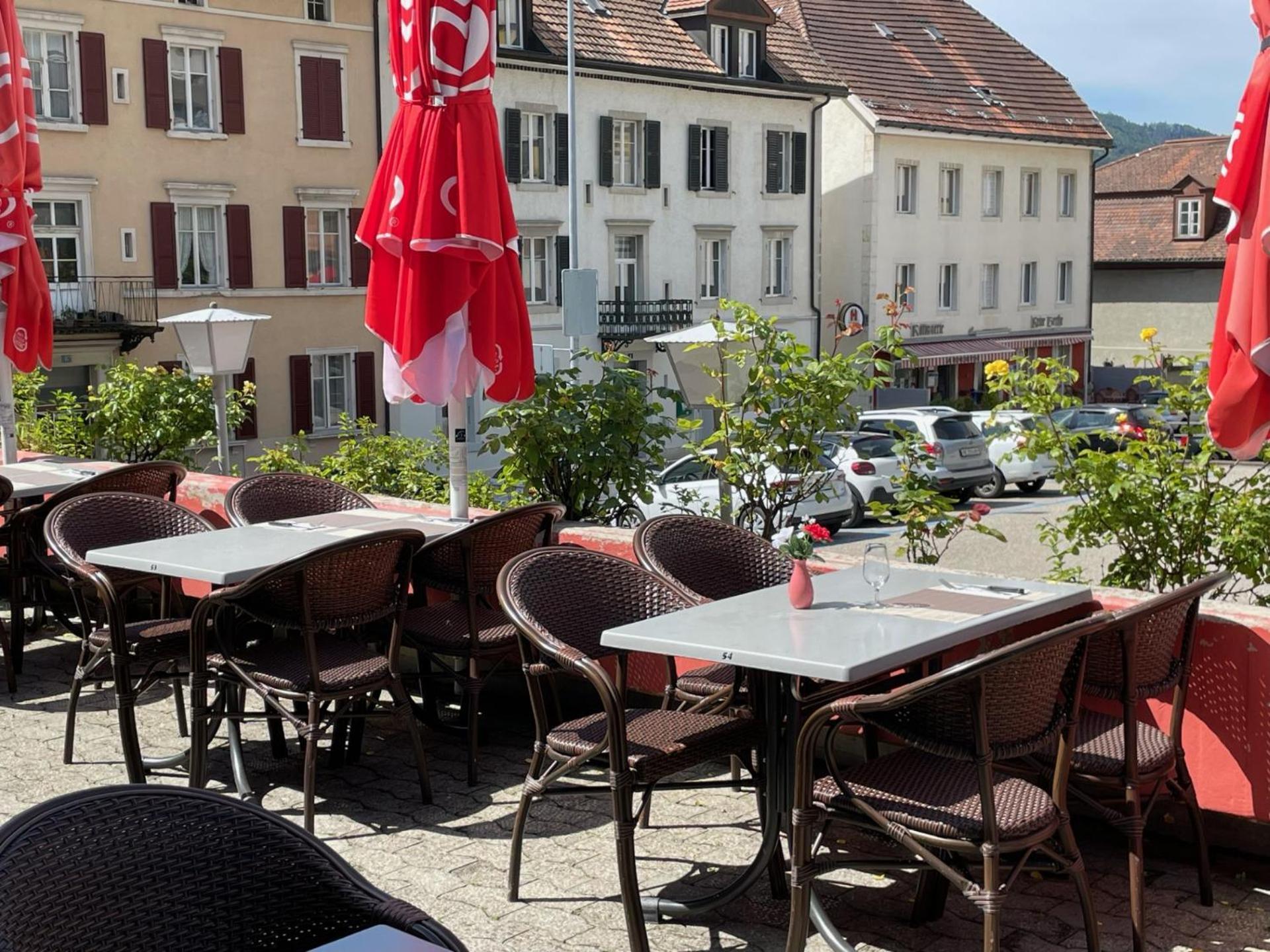 Hotel La Fontaine Saint-Imier Экстерьер фото